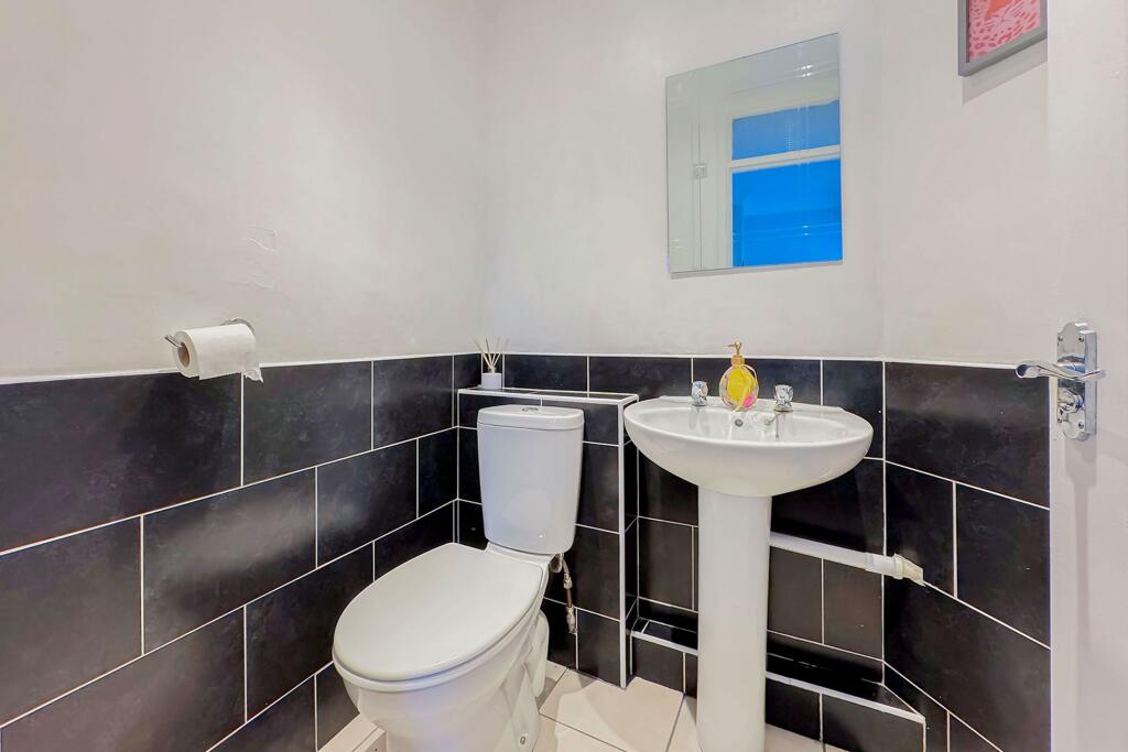 GF WC