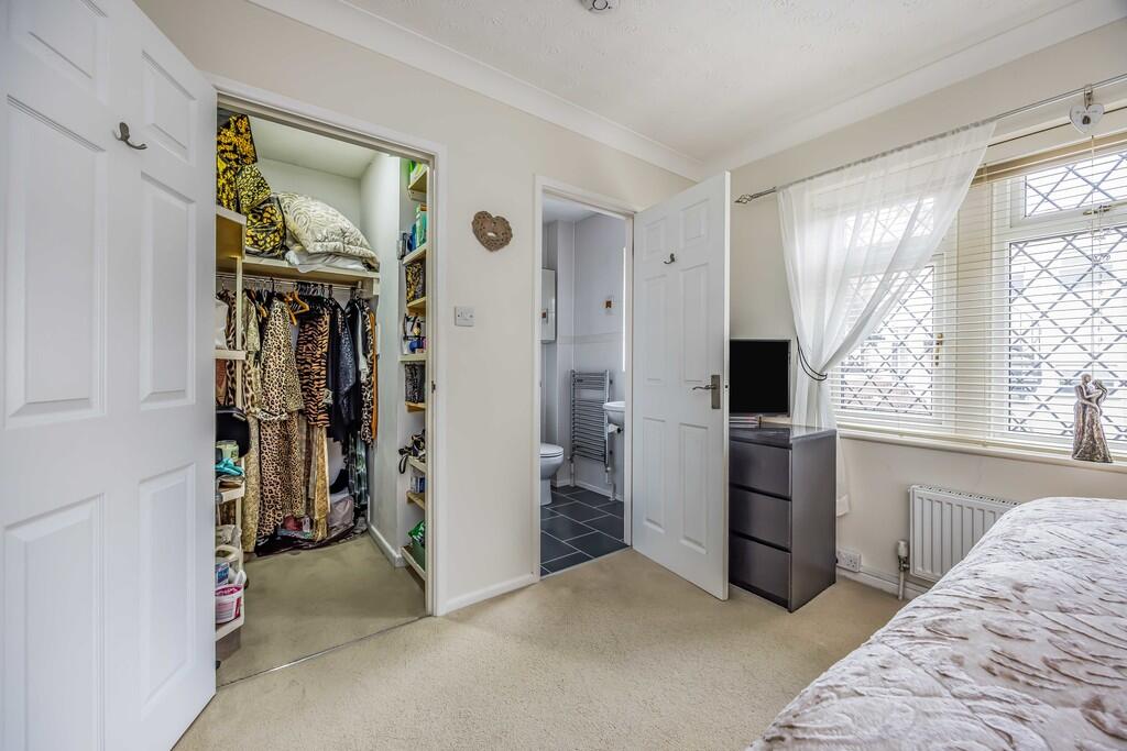 8 Westcliff Mews,...