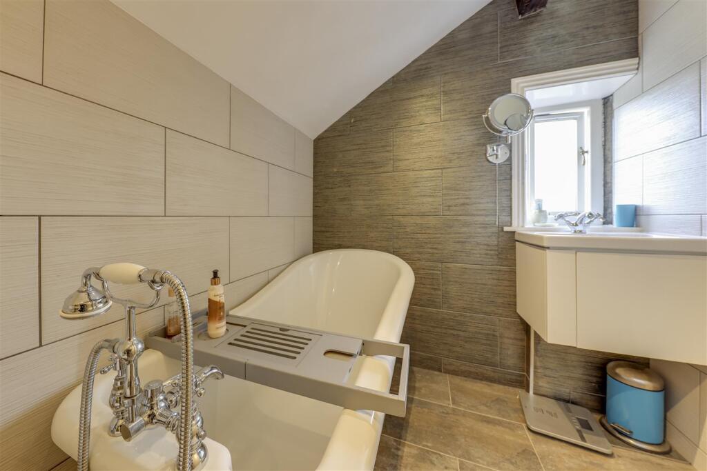 Feature Bath