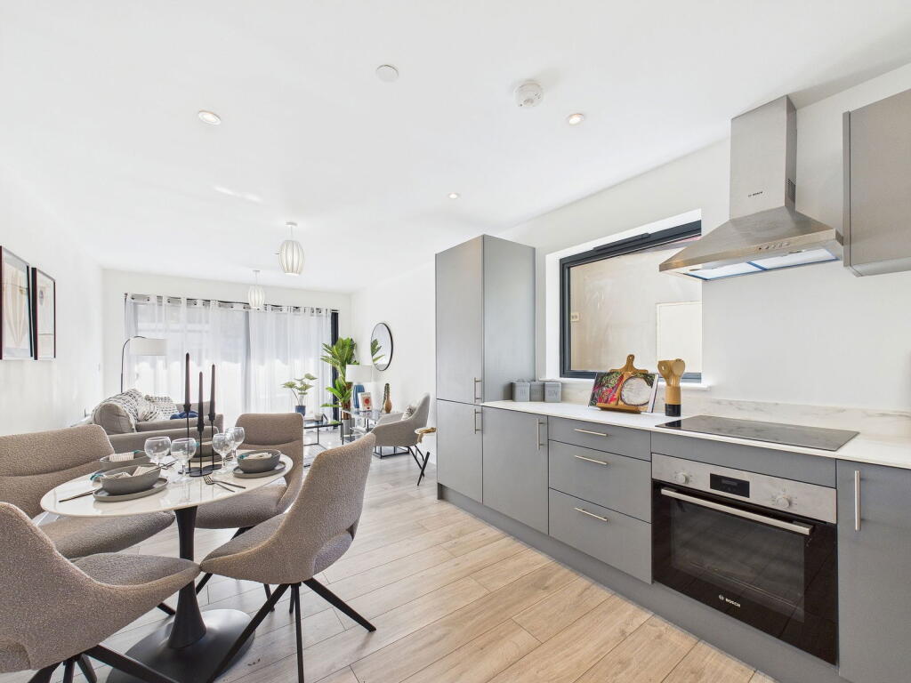 Ye Olde Dairy, Ye Corner, Watford