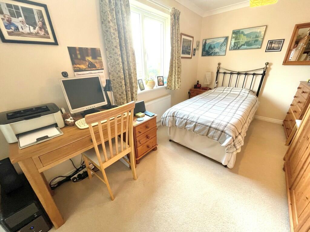 11 The Limes Bed1...