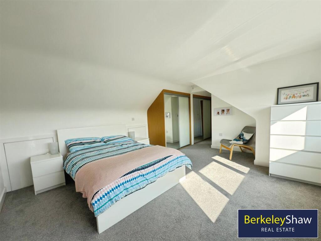 Bedroom 5 - Second Floor