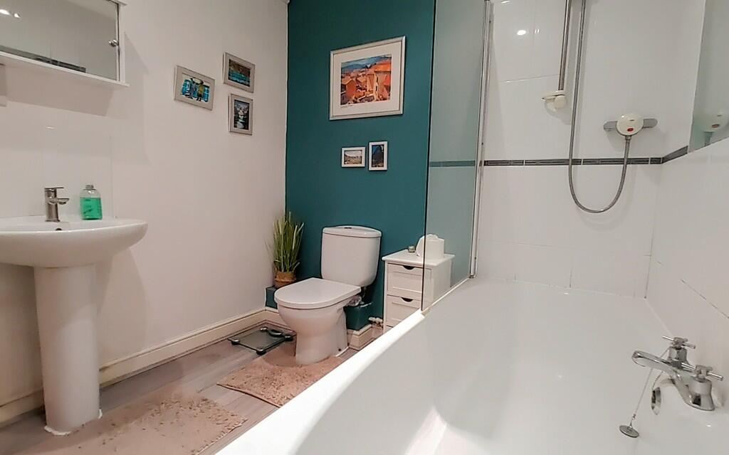 Main Bathroom