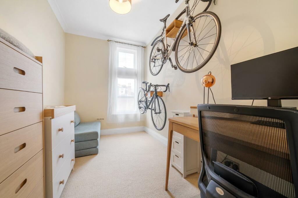 Bedroom 2.jpg