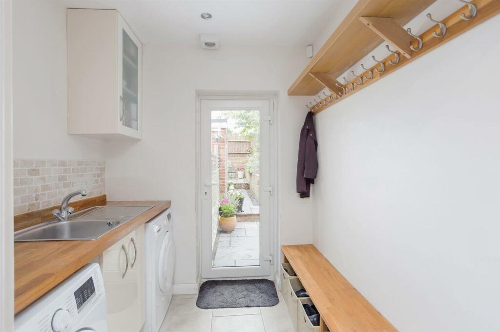73576_12-Merestones-Close  (9)_low.jpg