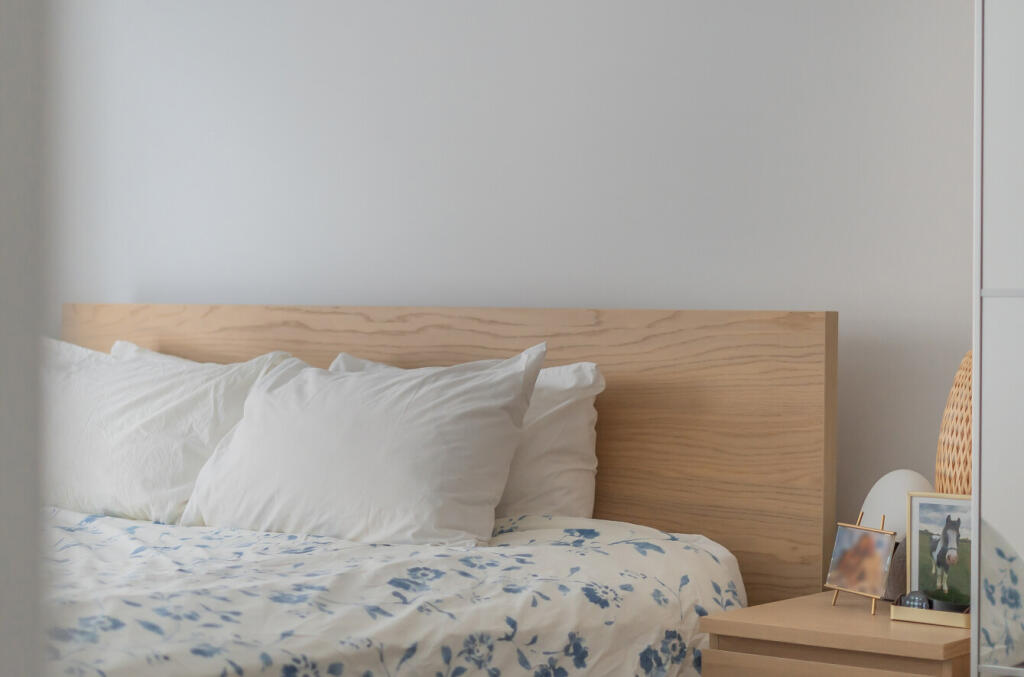 1377022-15-6911f2...