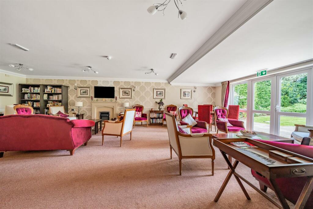 Owners Lounge (2).jpg