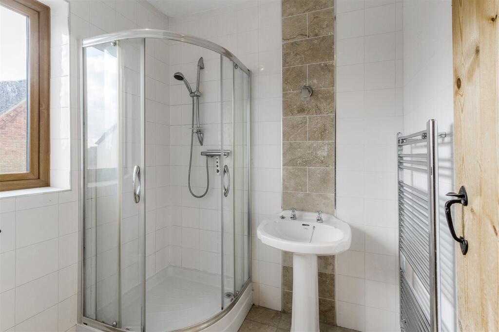 Hipsley Lane, Hurley