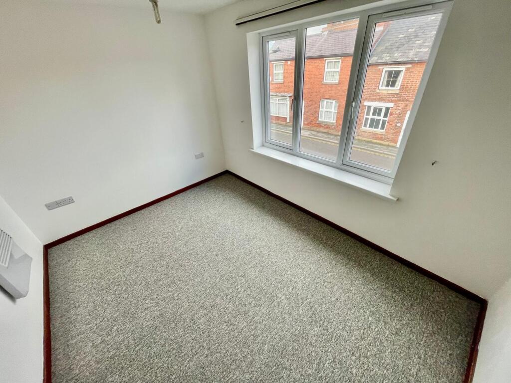 bedroom 1.jpeg