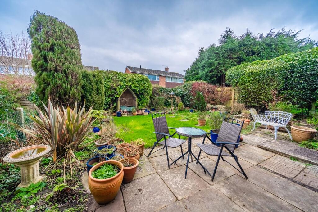 16 Waverley Road, Backwell, BS48 3LP EXTERIOR -12.