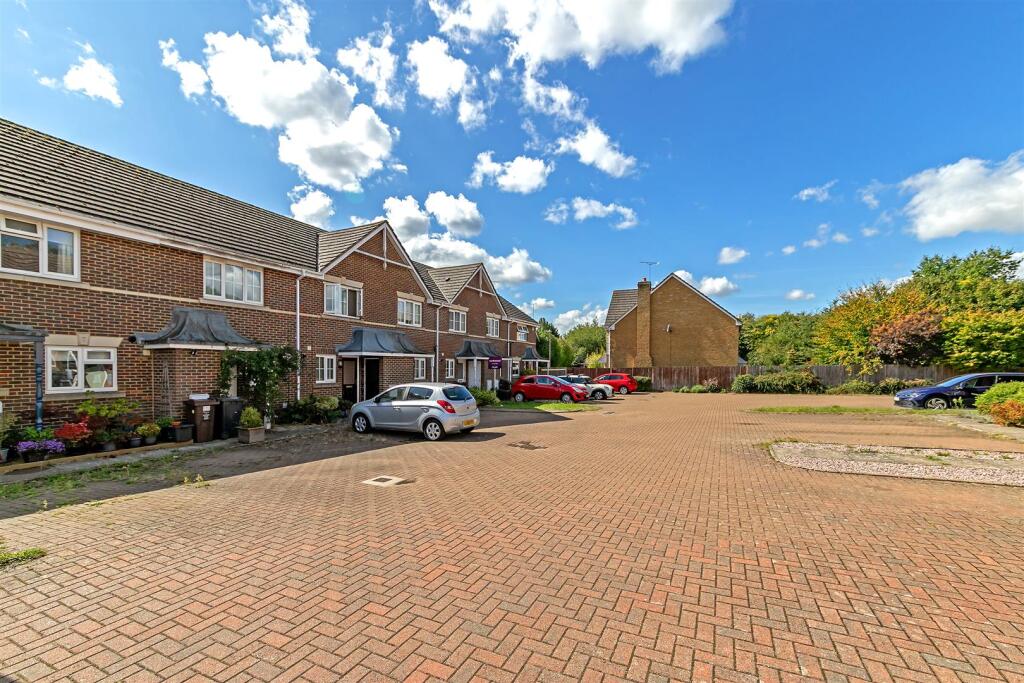 114PuddingstoneDrive-1.jpg