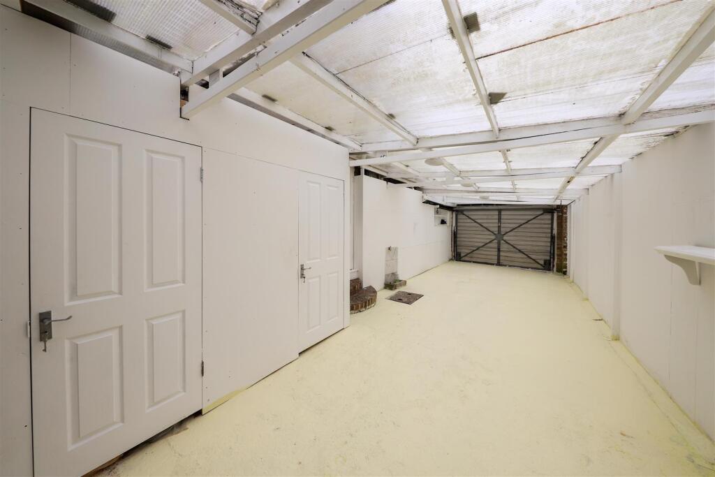 20 Warren Road (22) copy.jpg