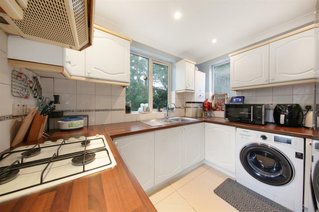 46A Priory Close - uU5NKWMISx0whtIpcbbQ.jpg