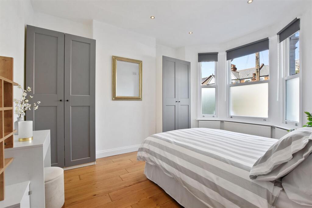 06-6bf1GCWT - 27 Furness Road - Bedroom -Original 