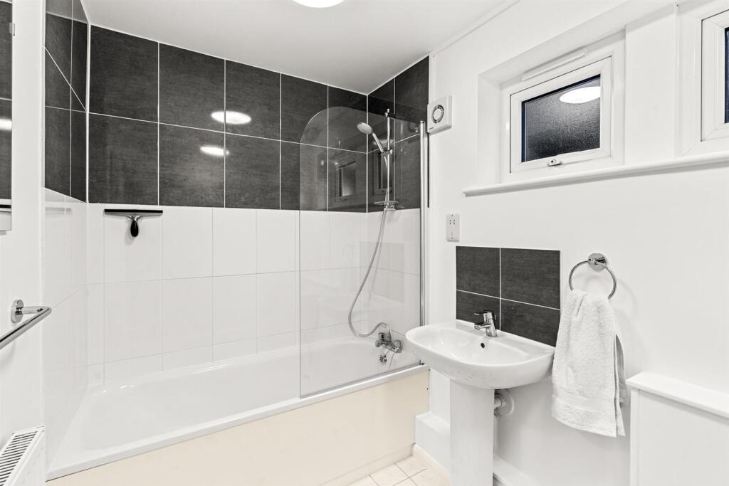 1 Brunswick Road-003.jpg