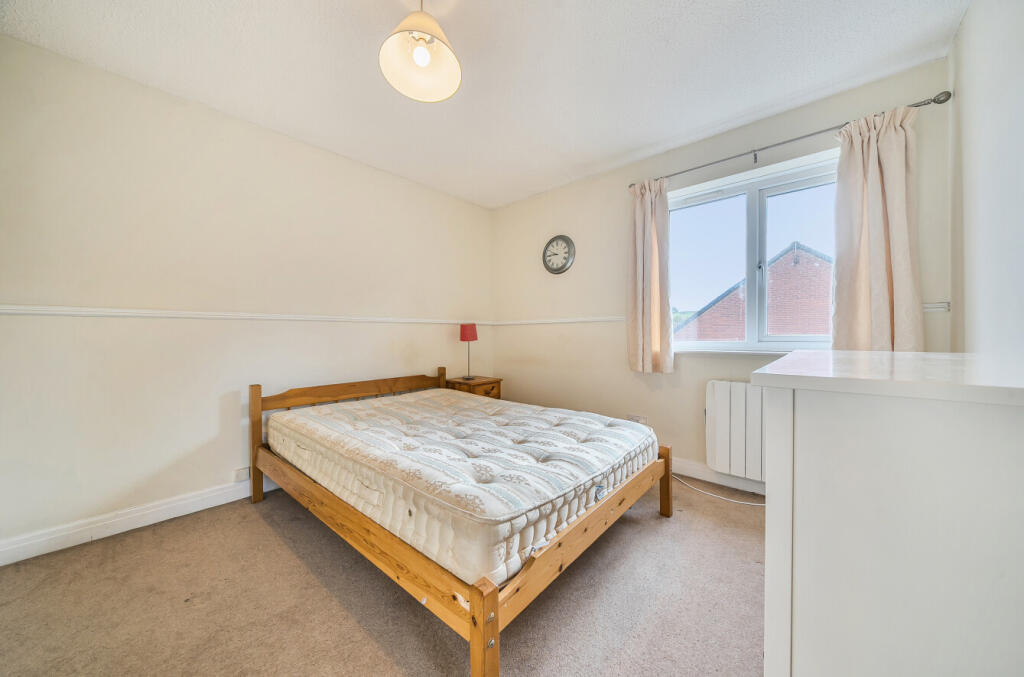 1373670-1-68ff68e...