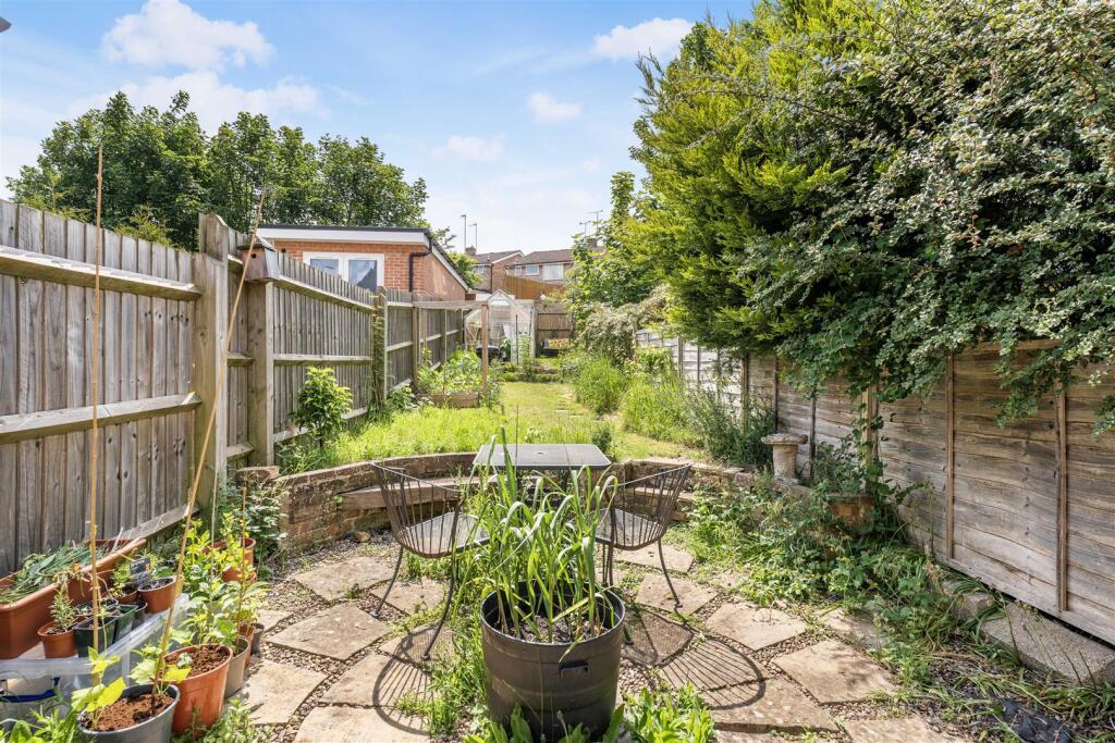 135 Warwick Road, Banbury-12.jpg