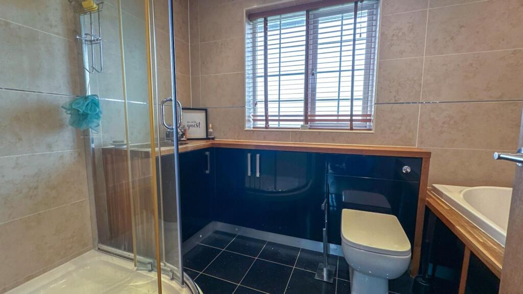 Hamlet Close - Image-29.jpg