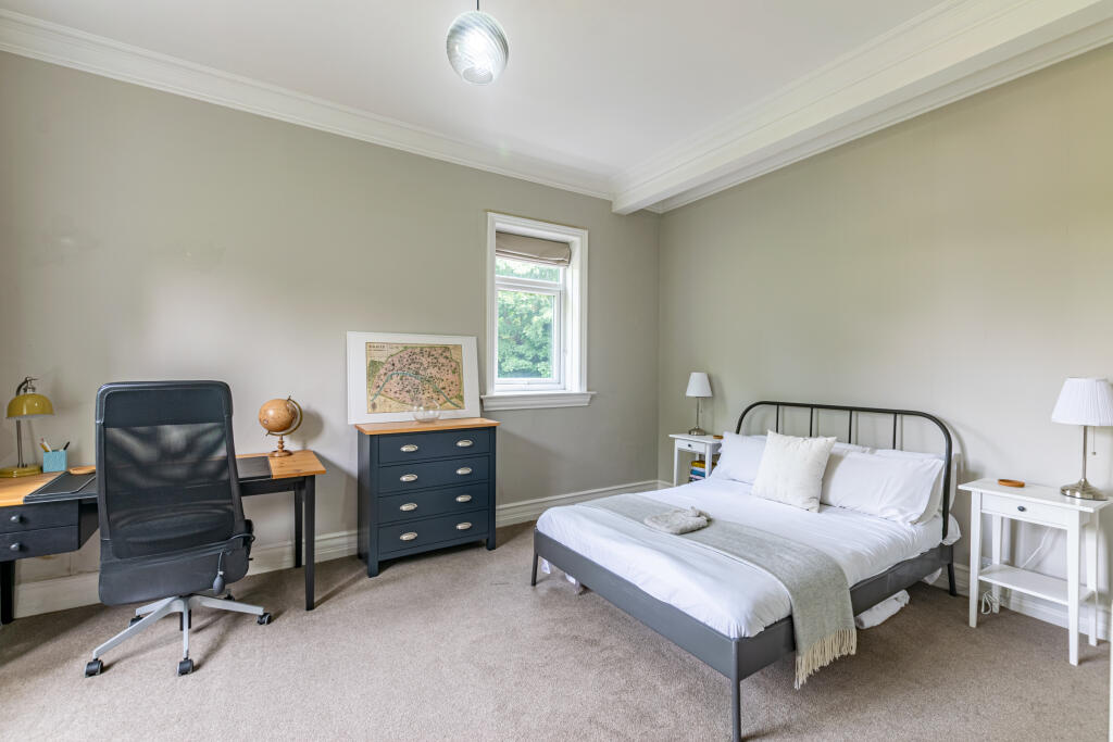 bedroom2a