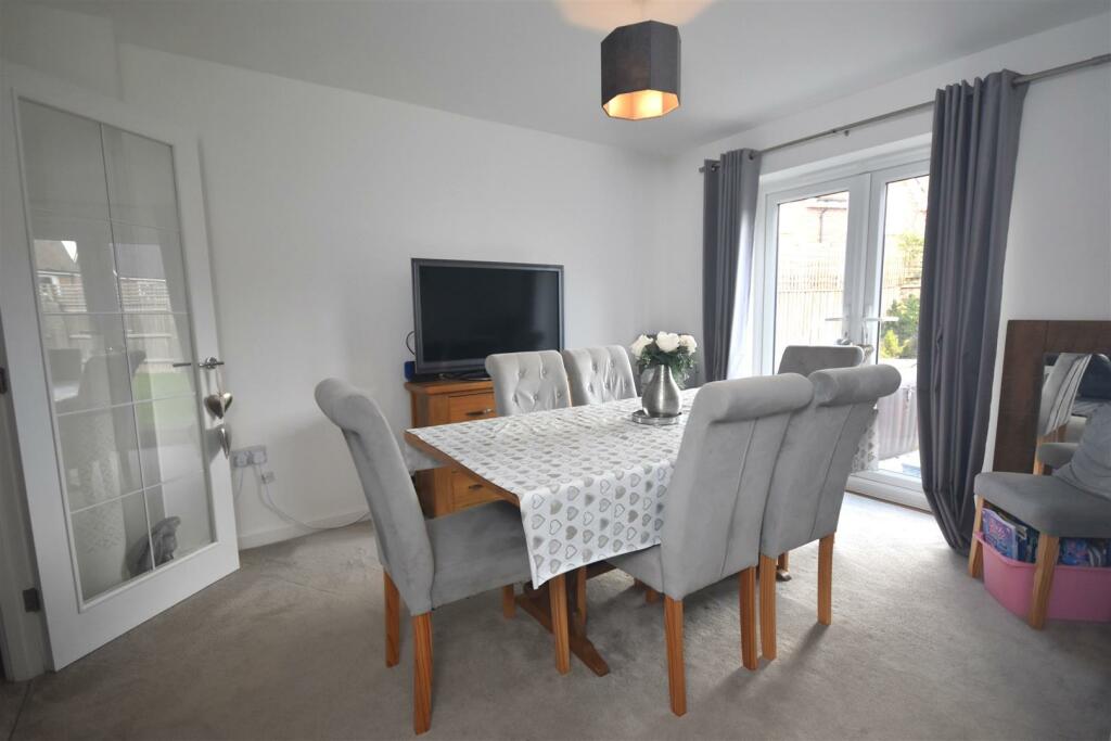 Dining Room.jpg
