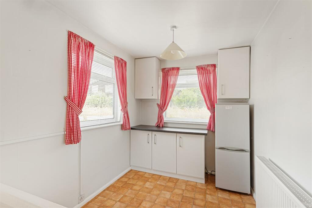 17_Orchard_Close_4.jpg