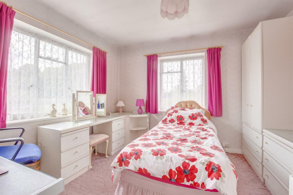 130A Cressex Road, HP12 4TZ-3.jpg