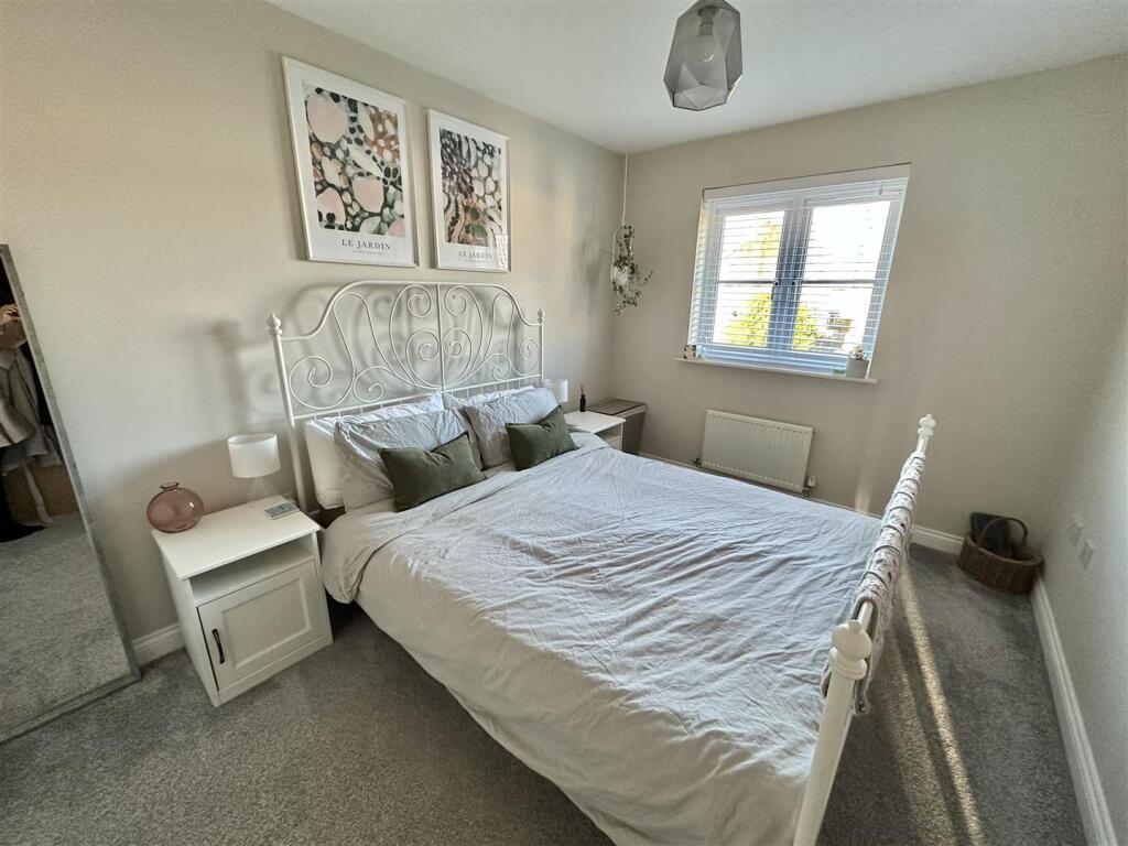 Bramleys Estate Agents - Greenfield View - Batley 