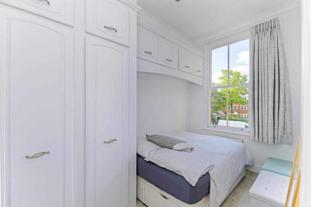 94957_270 Willesd...