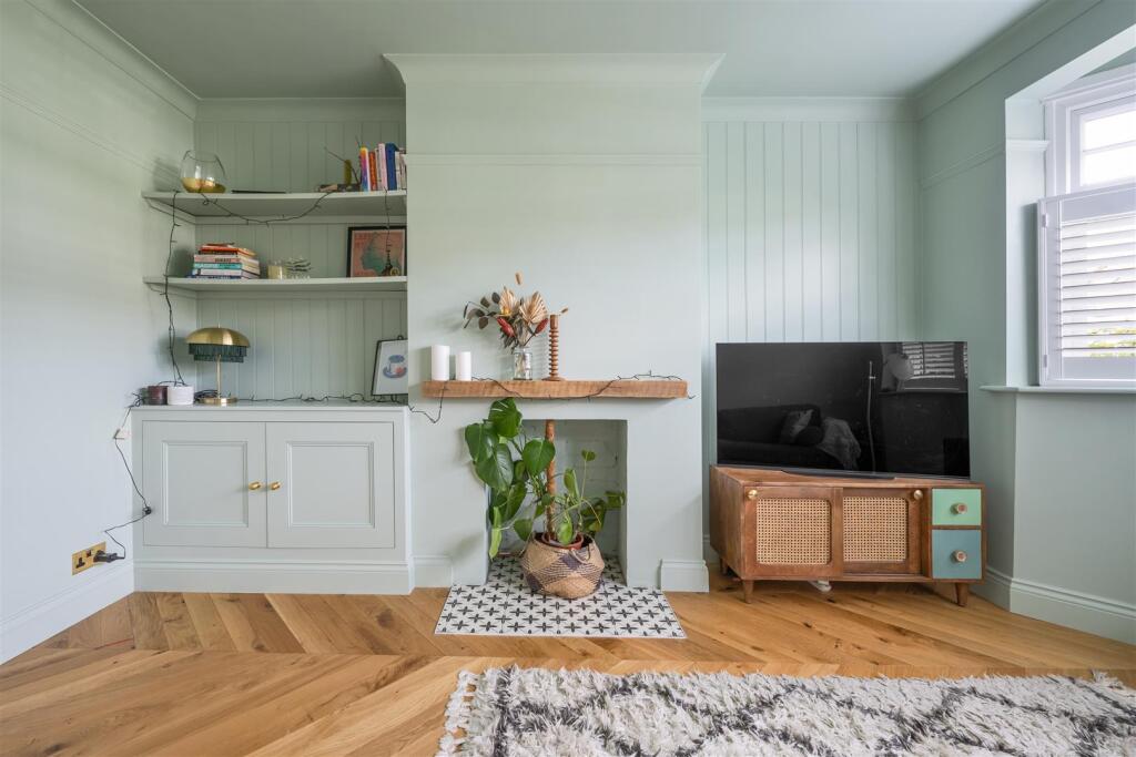 Woodberry Way, E4