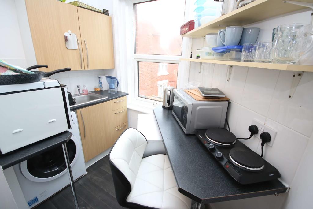 Kitchen in Bournemouth student accommodation