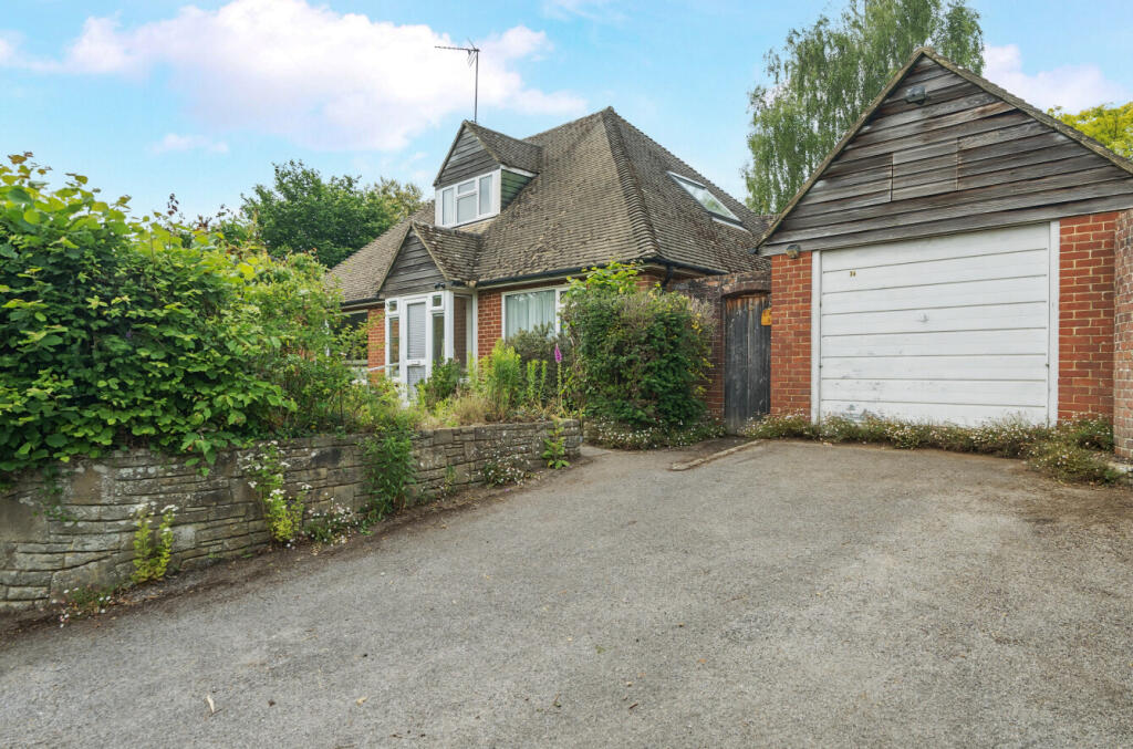 1304483-3-6846dee...