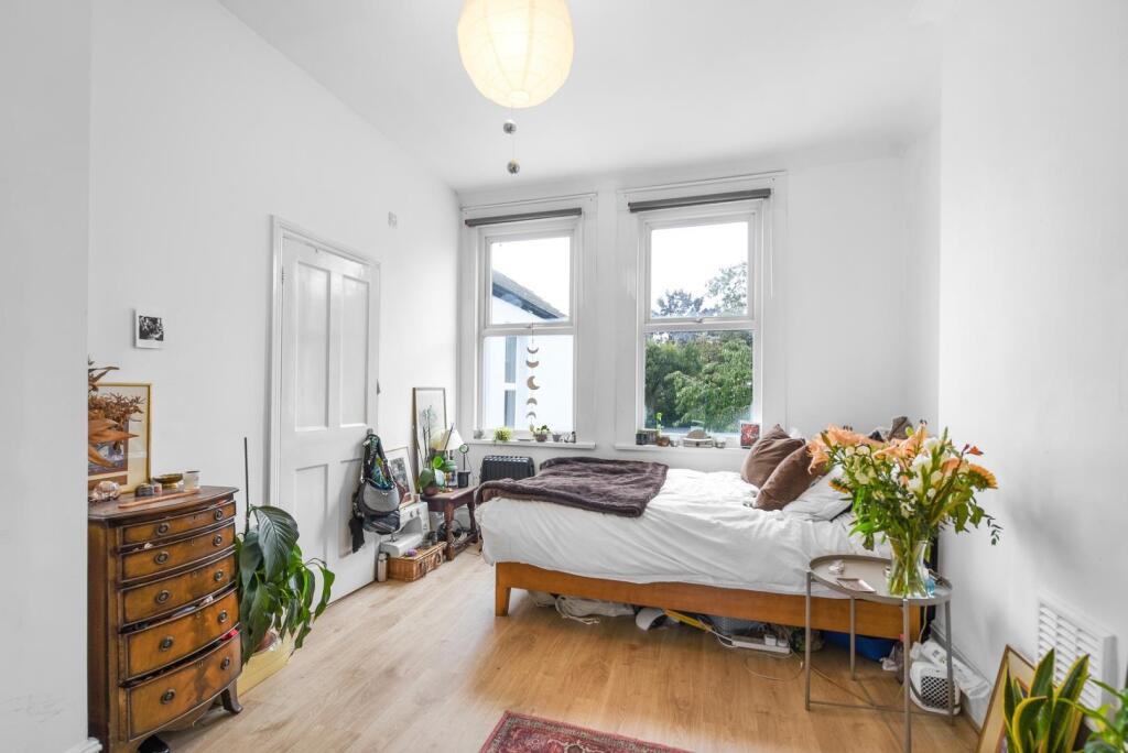 1533100065 - 82c South Croxted Road, SE21 - 15.jpg