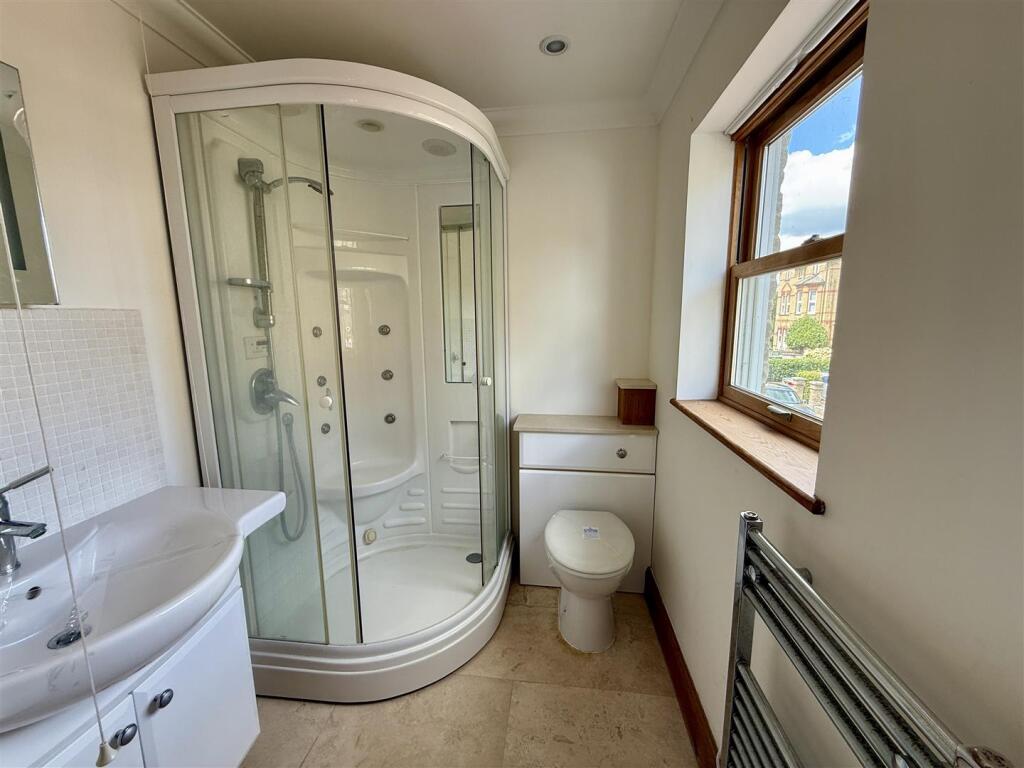 En-Suite Shower Room: