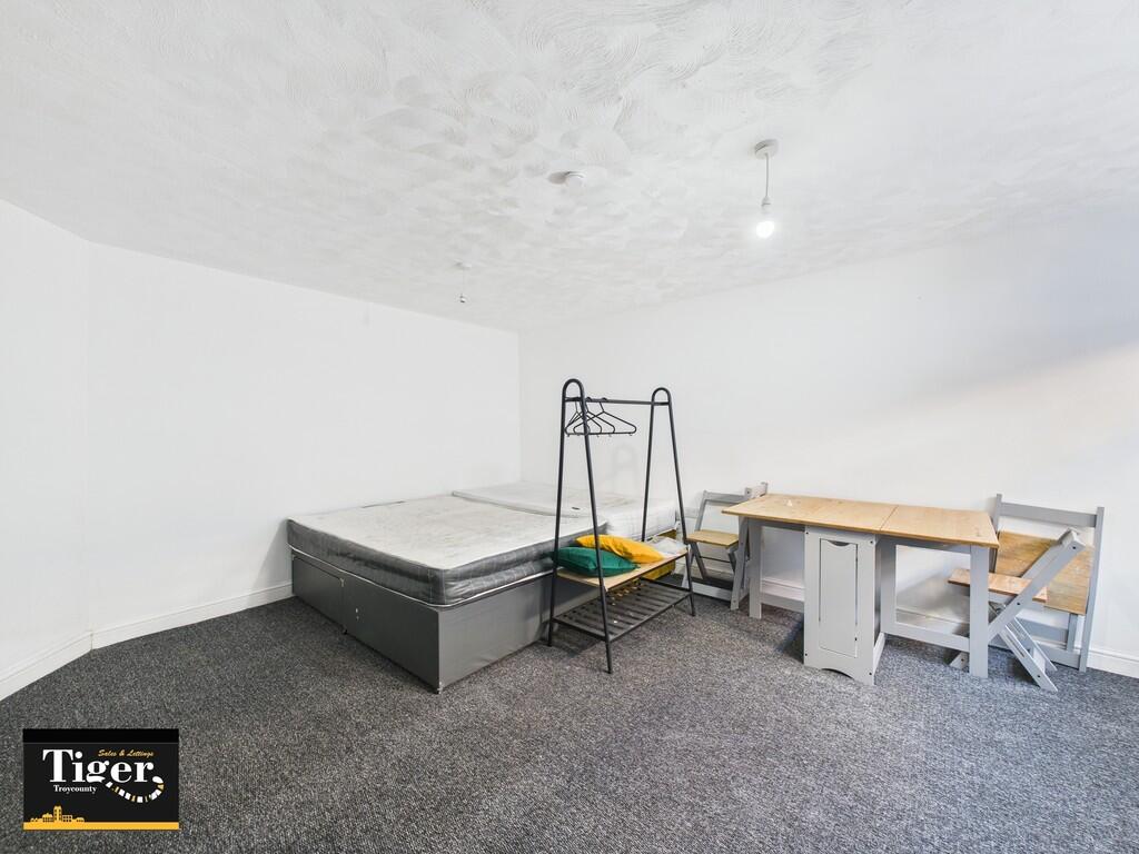 CAM03440G0-PR0299...