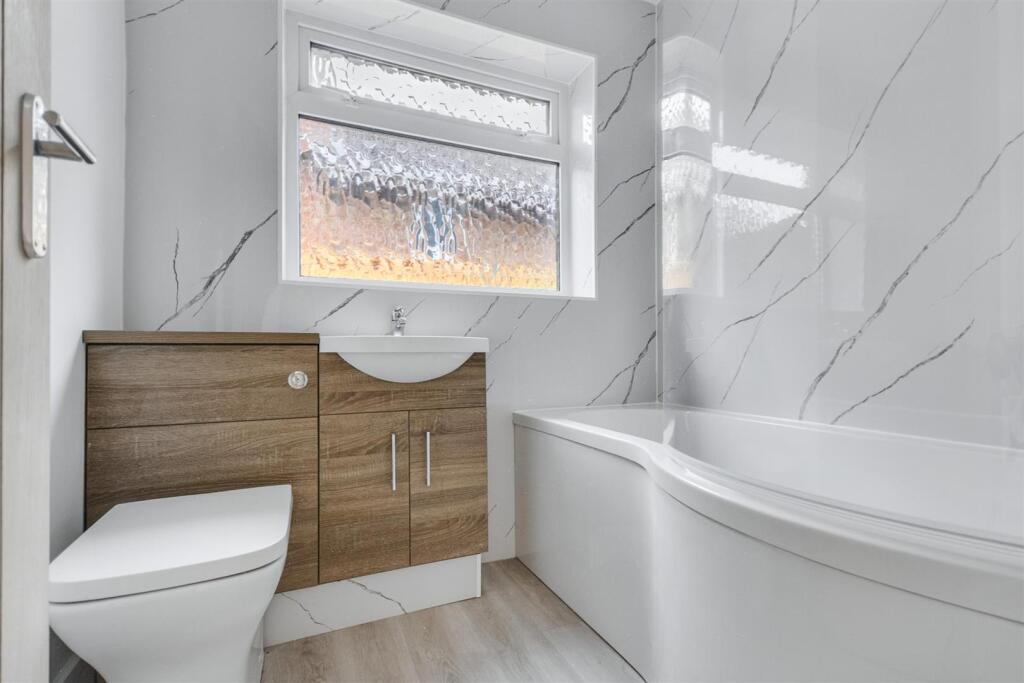 Bathroom.jpeg