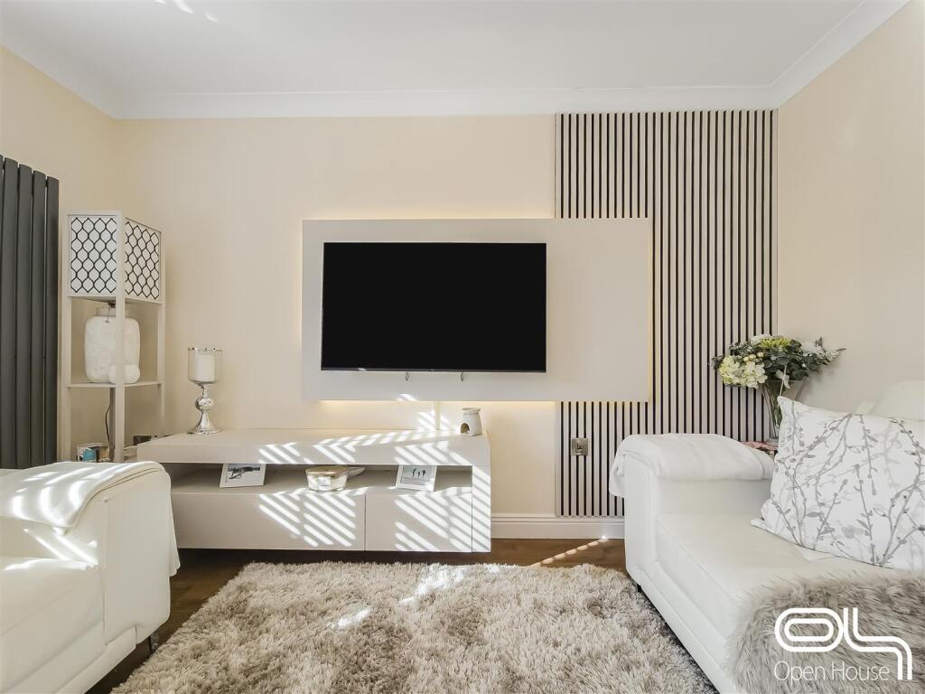 Station Road, Rolleston on Dove (11).JPG