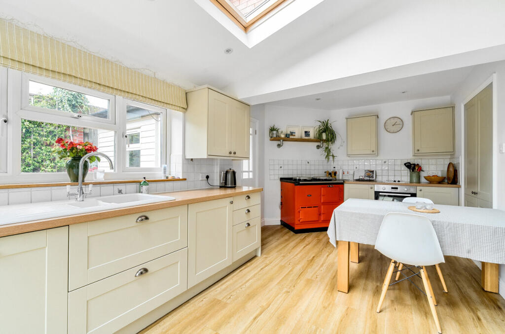 Kitchen/Breakfast Rm