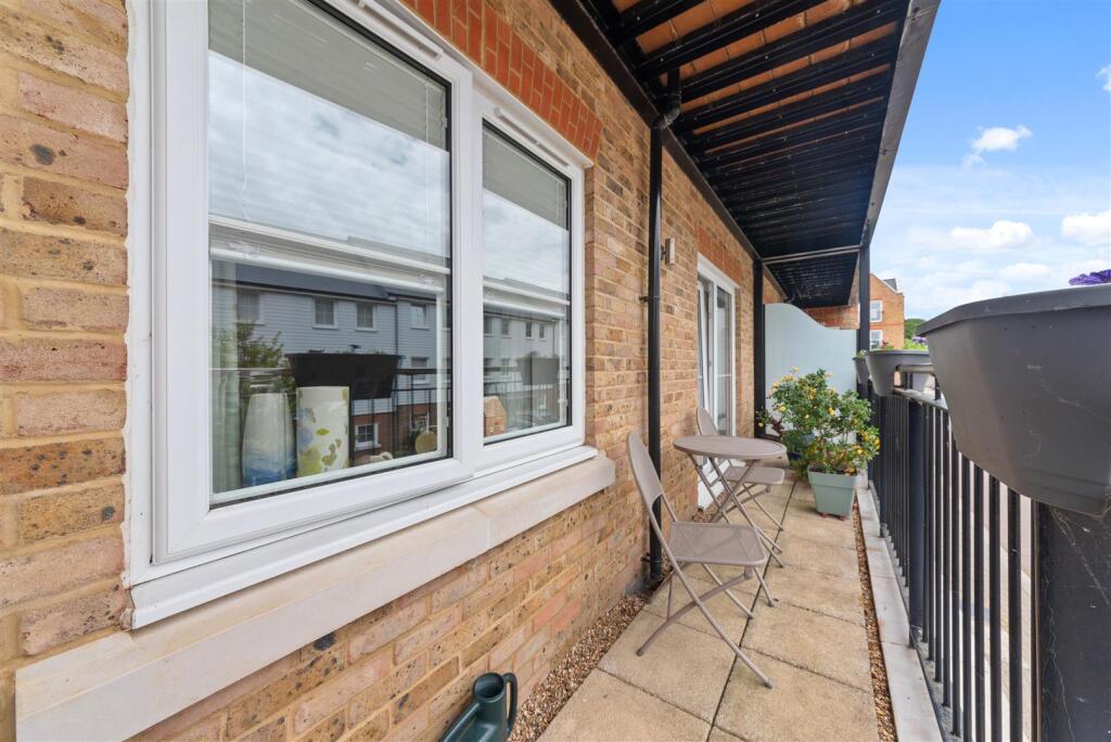 6 Jennings Court-24.jpg