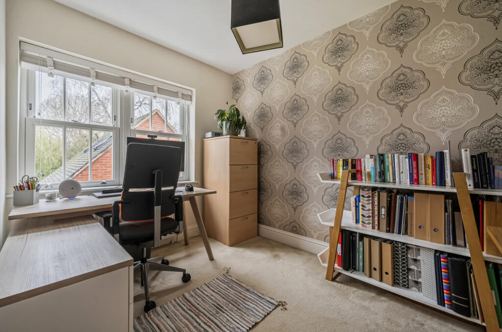 1383590-71-692489...