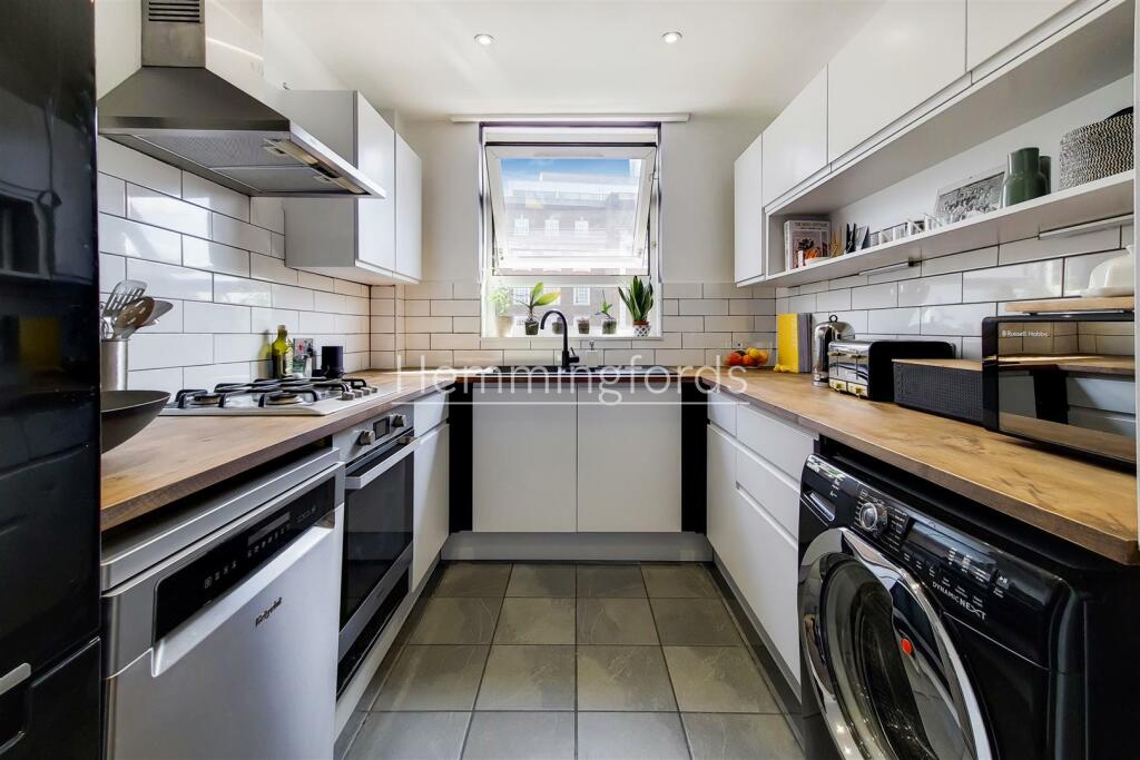 2_Kitchen-1.jpg