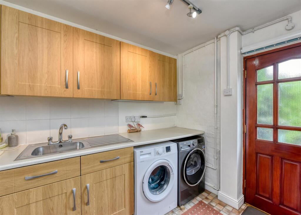 4 Springhill Park-Utility.jpg