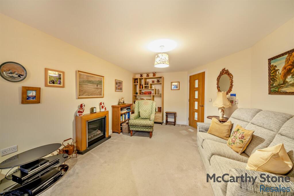 8673424-interior20-800.jpg