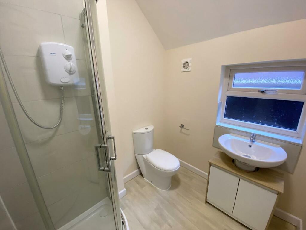 hednesford bathroom.jpg