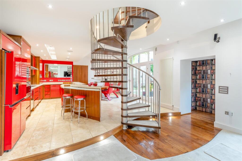 8654181-interior09.jpg