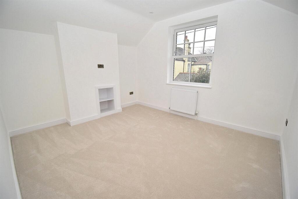 BEDROOM TWO.JPG