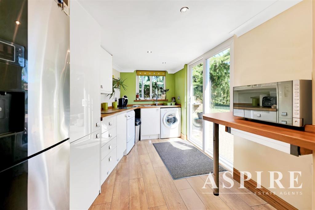 Aspire High Road5.jpg