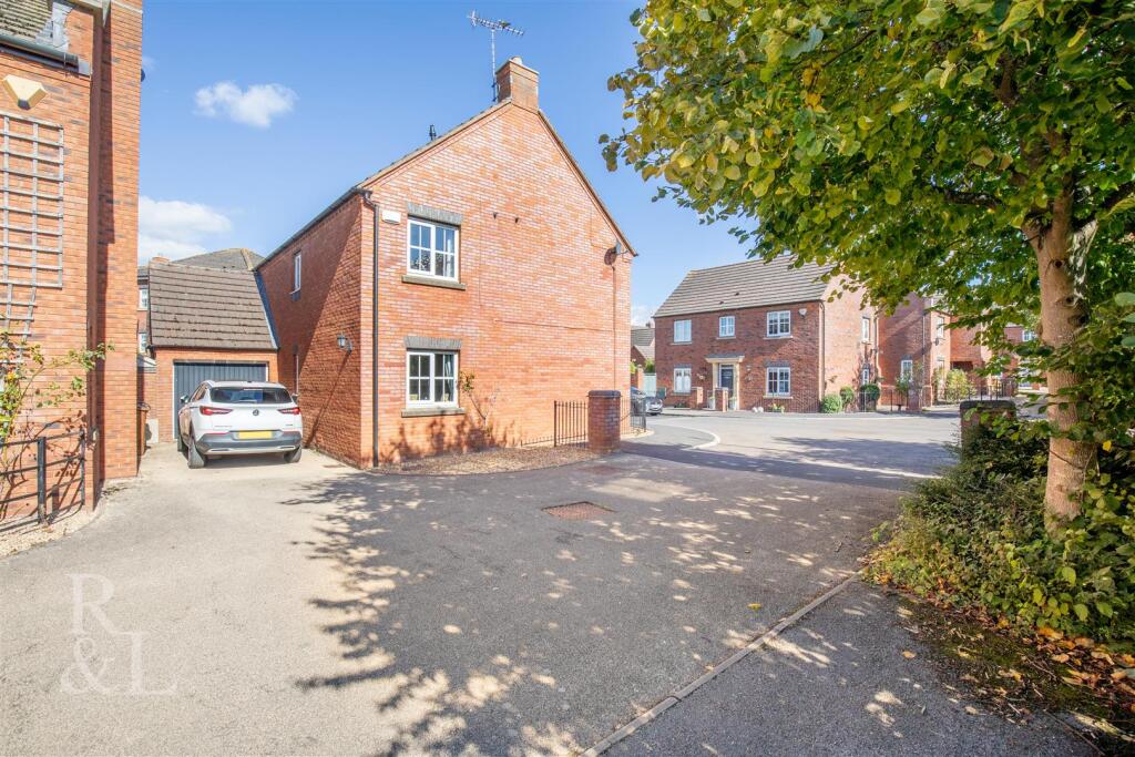 18 Forest School (2).jpg