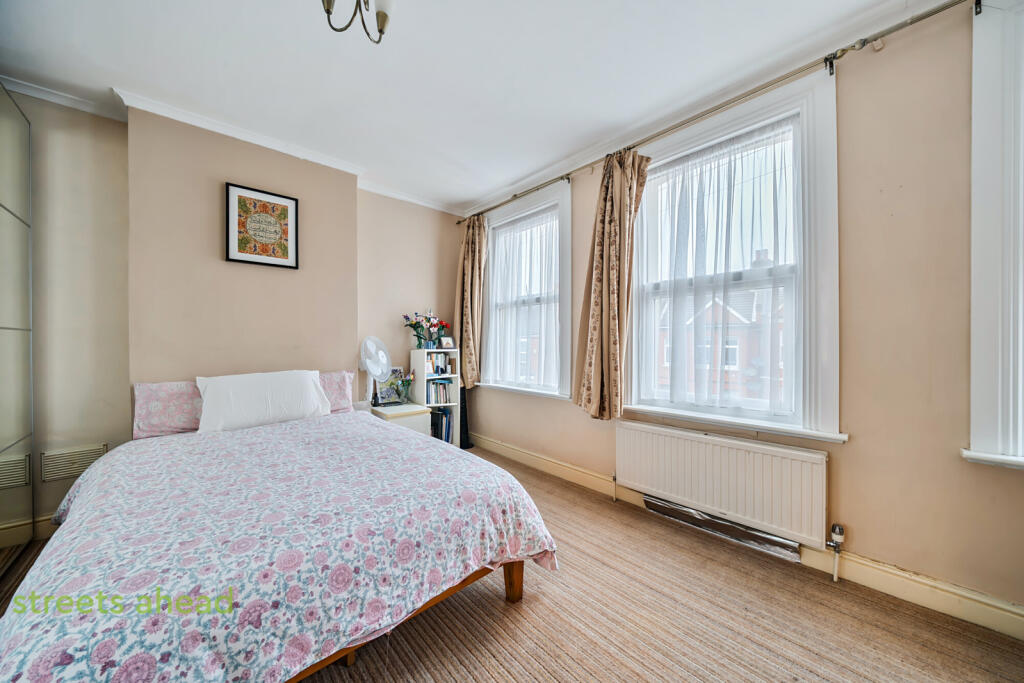 abcb991d-8f53-4b7...