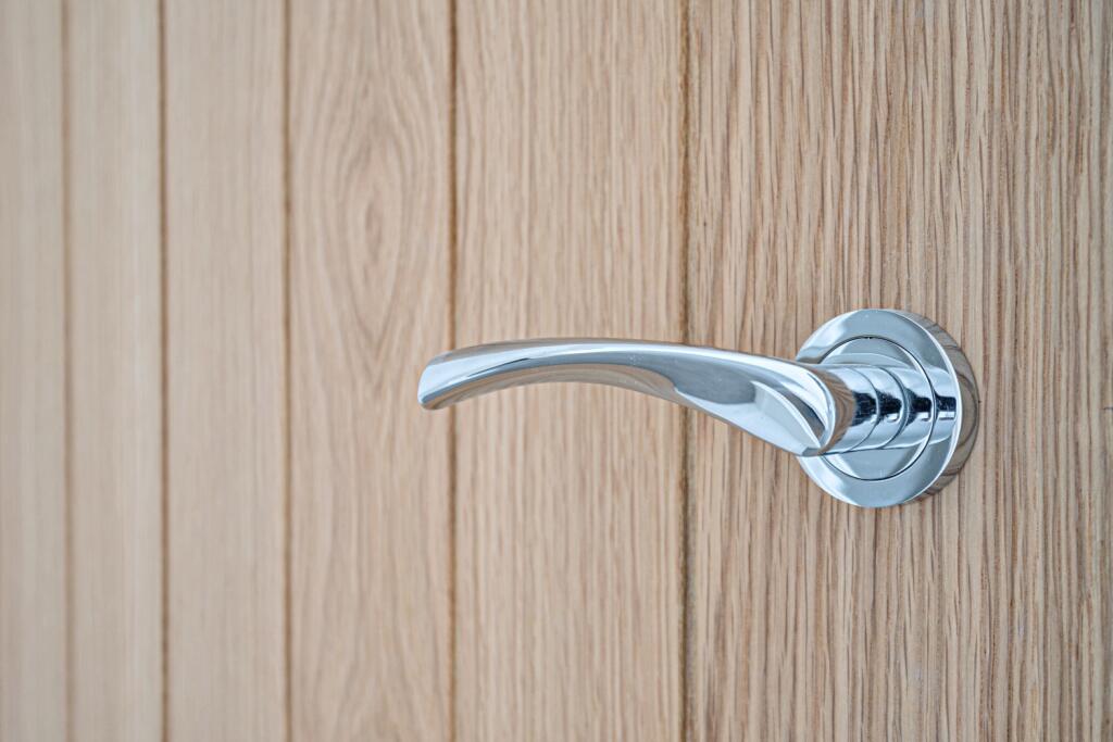 1355643-12-6901f215ab580-ARW-1