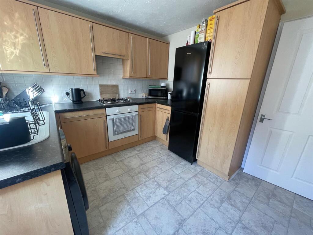 Kitchen 1.jpg